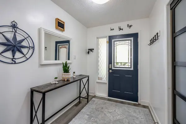 630 Cognac CRES, Pickering, ON L1X 1L9