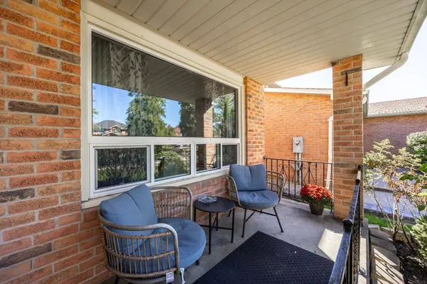 630 Cognac CRES, Pickering, ON L1X 1L9