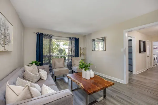 630 Cognac CRES, Pickering, ON L1X 1L9