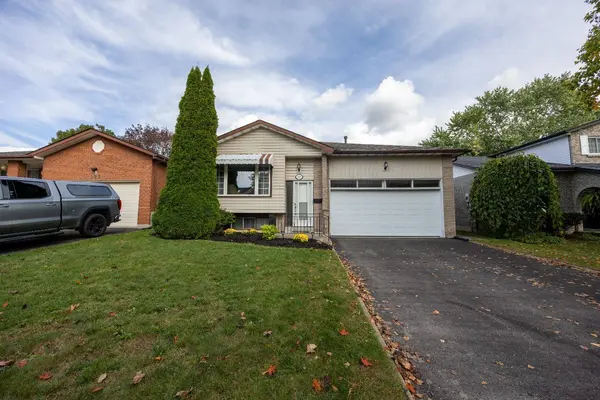 919 Exeter ST, Oshawa, ON L1G 6R9