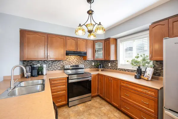 119 Allworth CRES, Clarington, ON L1C 0B3