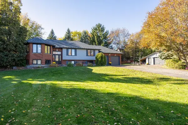 96 Potters LN, Clarington, ON L0B 1J0