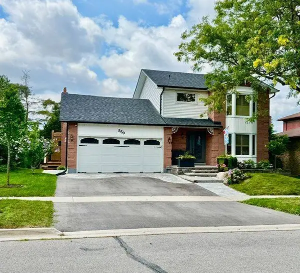 550 Crimson CT, Oshawa, ON L1J 8E1