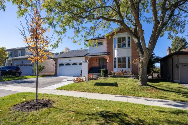 550 Crimson CT, Oshawa, ON L1J 8E1