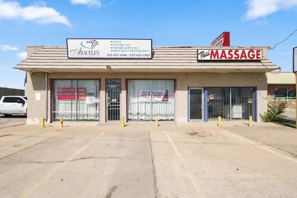 2803 Andrews Hwy