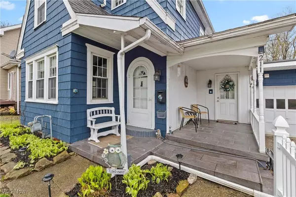 211 Isabelle ST, Brilliant, OH 43913