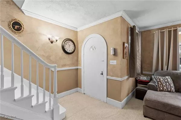 211 Isabelle ST, Brilliant, OH 43913