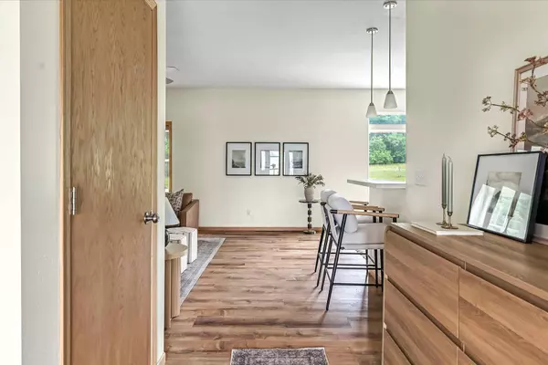 28900 Rowntree Rd, Rochester, WI 53105