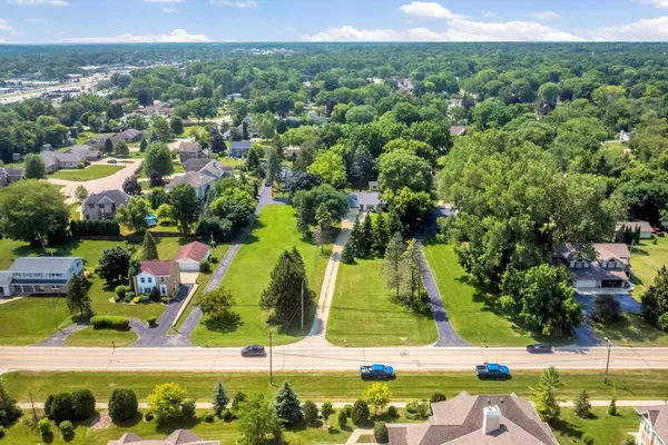 11123 W Edgerton Ave, Hales Corners, WI 53130