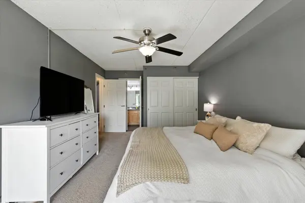 270 E Highland Ave Unit 244, Milwaukee, WI 53202