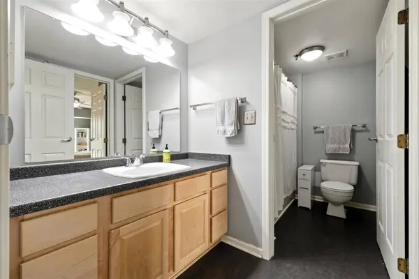 270 E Highland Ave Unit 244, Milwaukee, WI 53202