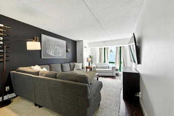 270 E Highland Ave Unit 244, Milwaukee, WI 53202