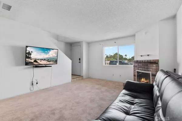 9100 Acacia AVE #6, Fontana, CA 92335