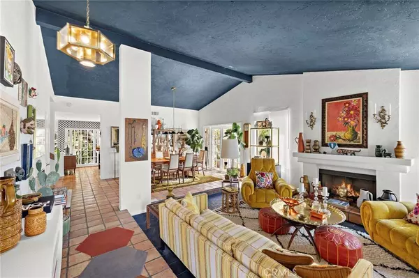 25962 Ernestine CT, Laguna Hills, CA 92653