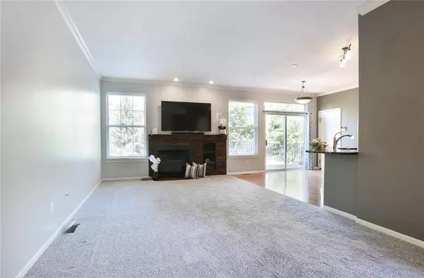 15940 Linden ST, Overland Park, KS 66085