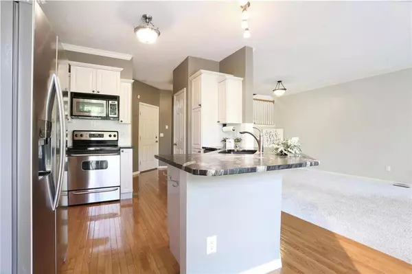 15940 Linden ST, Overland Park, KS 66085