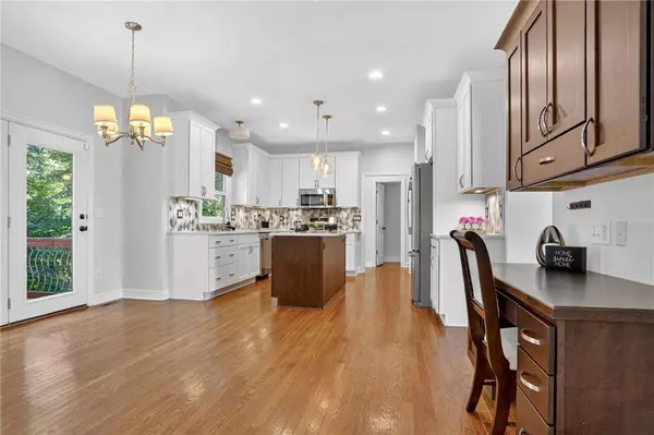 8023 Nodaway AVE, Kansas City, MO 64152