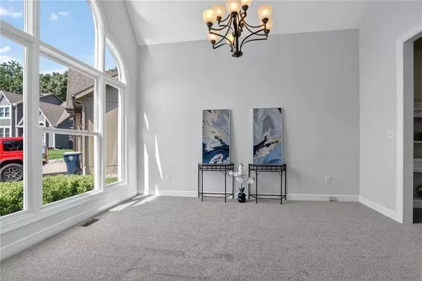 8023 Nodaway AVE, Kansas City, MO 64152