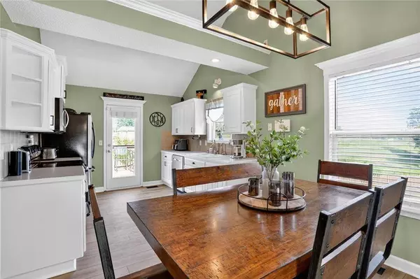 11506 N Ewing AVE, Kansas City, MO 64156