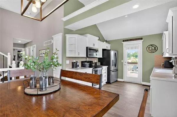 11506 N Ewing AVE, Kansas City, MO 64156