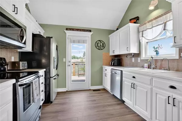 11506 N Ewing AVE, Kansas City, MO 64156