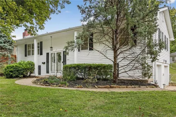 3625 N Park AVE, Kansas City, MO 64116