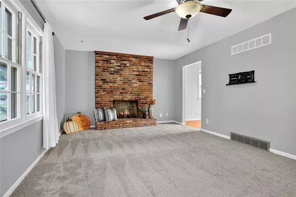 3625 N Park AVE, Kansas City, MO 64116