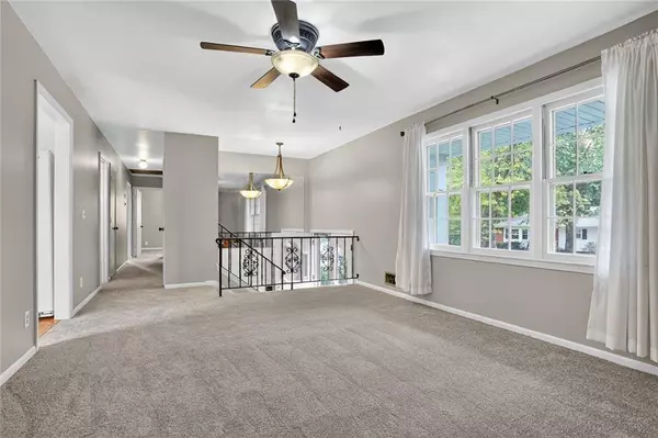 3625 N Park AVE, Kansas City, MO 64116