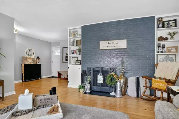 7709 Crescent AVE, Raytown, MO 64138