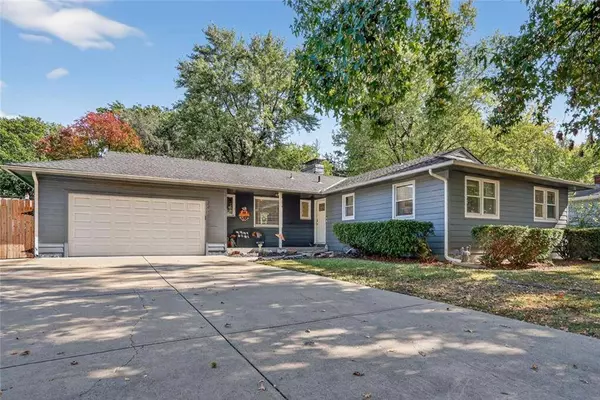 7709 Crescent AVE, Raytown, MO 64138