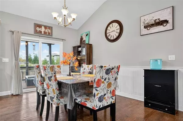 1402 NE 182nd ST, Smithville, MO 64089