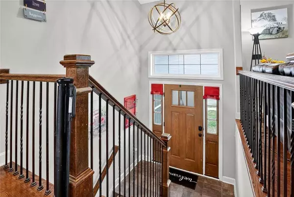 1402 NE 182nd ST, Smithville, MO 64089