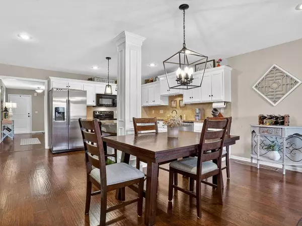 11682 N Ewing AVE, Kansas City, MO 64156