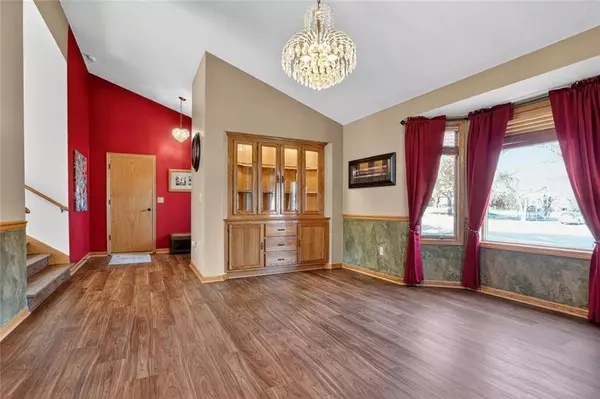 3725 W 179th TER, Stilwell, KS 66085