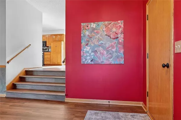 3725 W 179th TER, Stilwell, KS 66085