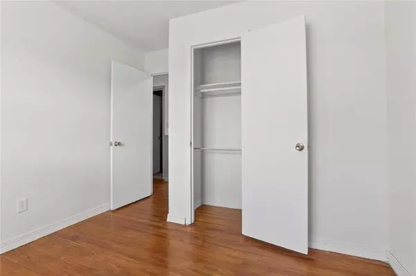 3701 N Cypress AVE, Kansas City, MO 64117