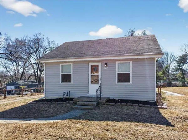 901 NE 83rd ST, Kansas City, MO 64118