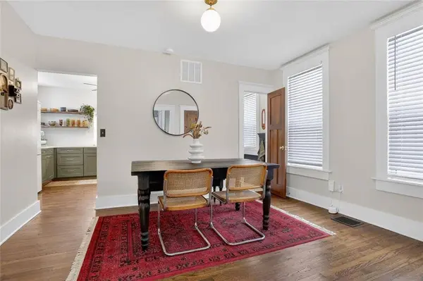 3917 Central ST, Kansas City, MO 64111