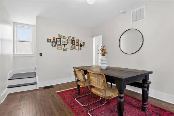 3917 Central ST, Kansas City, MO 64111
