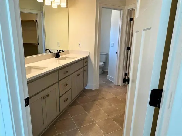 503 NW 110TH ST, Kansas City, MO 64155