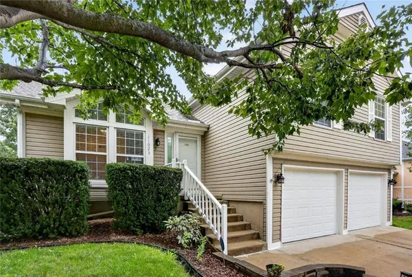 11023 N Baltimore AVE, Kansas City, MO 64155