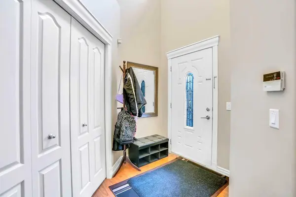 57 Saddleland DR NE, Calgary, AB T3J 5J3