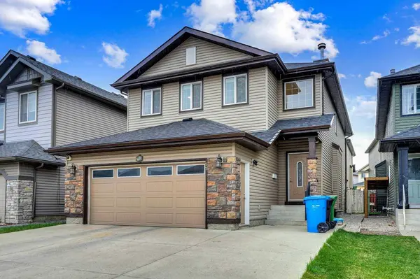 57 Saddleland DR NE, Calgary, AB T3J 5J3