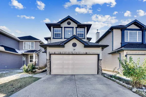 39 Saddleridge Close NE, Calgary, AB T3J 4X2