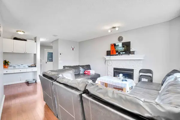 39 Saddleridge Close NE, Calgary, AB T3J 4X2