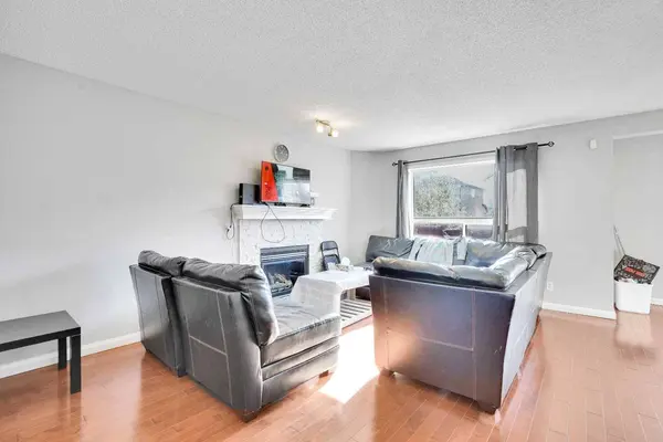 39 Saddleridge Close NE, Calgary, AB T3J 4X2