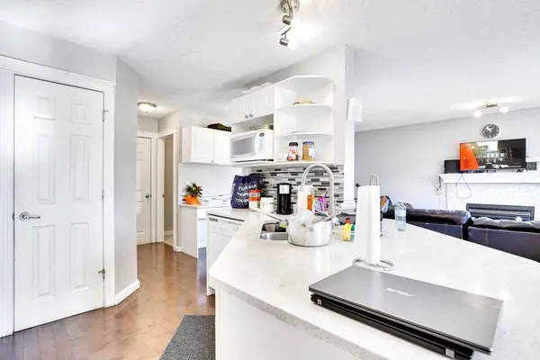 39 Saddleridge Close NE, Calgary, AB T3J 4X2