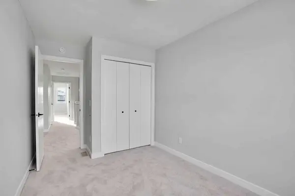 144 Cobblestone Gate SW, Airdrie, AB T4B5J9