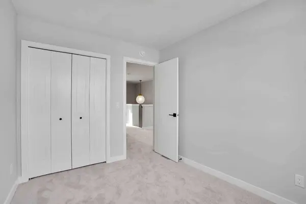 144 Cobblestone Gate SW, Airdrie, AB T4B5J9