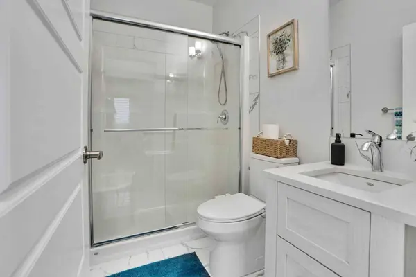126 Hotchkiss MNR SE, Calgary, AB T3S 0G1